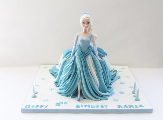 ☆ DIY : Réaliser un Gâteau Elsa la Reine des Neiges et sa jolie tresse -  Décoration à la poche à douille ☆ - Ma Folie Des Fêtes